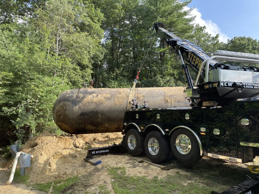 Truck 38 Lifting an Underground Tank